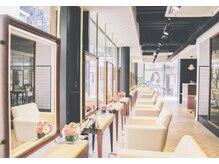 バックステージ back stageの雰囲気(明るい店内★開放感があって、リラックスできます。)