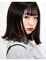 エニ(eni)&nbsp;バツっとしたラインがポイントのボブ