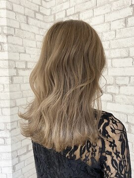 ニューヨークニューヨーク ピオレ姫路店(NYNY) ハイトーンミルクティーベージュ