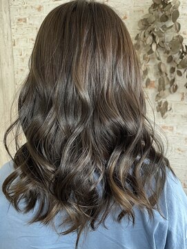 アカイトビラ ヘアケアサロン(AKAI TOBIRA Hair Care Salon) アッシュグレー☆