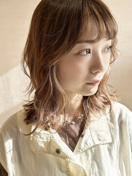 はな(hana) ラフウェーブ×ハイライト×前髪パーマ