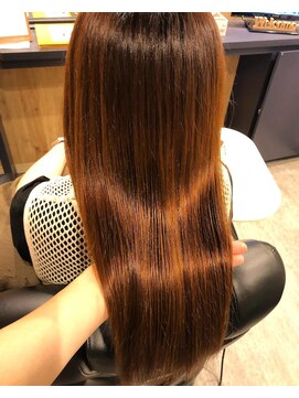 カミケンパセオ(kamiken.paseo) さら艶きれい潤い上品なめらかストレート【カミケンパセオ】