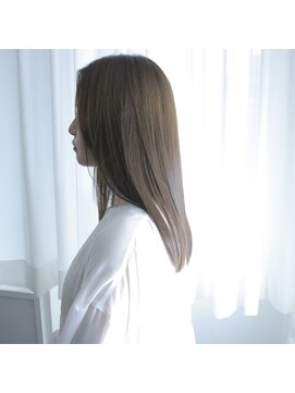 ミント 鳳(Mint.) 20代 30代 40代 ストレートアッシュベージュ髪質改善艶感カラー