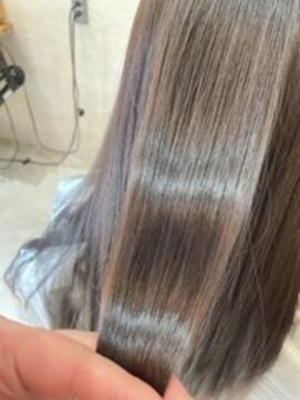 ラナホンジン(Lana HONJIN) ストレートスタイル