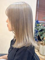 ヒビヲ(HIBIO) ハイトーンカラーミルクティーベージュカラーダブルカラー横浜駅