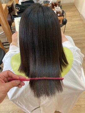 グランバイ アトリエドングリ(Grand × AtlierDonguri) お客様髪質改善データ1292(ストレートトリートメント)