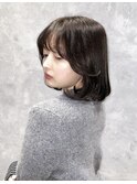顔周りレイヤーたっぷりなボブ