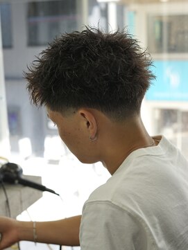 ボブ 金沢(BOB) 10代20代テーパーフェードピンパーマショート