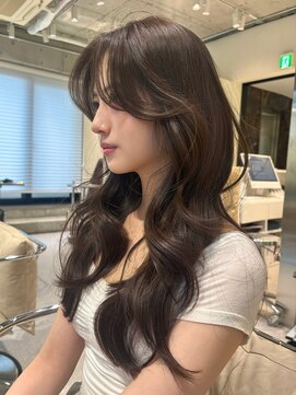 シティ オモテサンドウ(CITY omotesando) グレージュ 海外ヘア ロングレイヤーカット