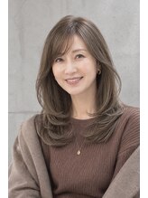 イデアル 夙川店(IDEAL)&nbsp;大人女性のためのオリーブグレージュ【水野　遼】