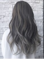 アールトゥーヘアー(art To Hair) グレーグラデーションカラー