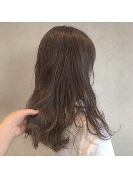 ルル(LuLu by KENJE) 極細ハイライト×シフォンベージュ