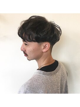 トオリト アダン(TOORITO ADAN) お洒落刈り上げマッシュ