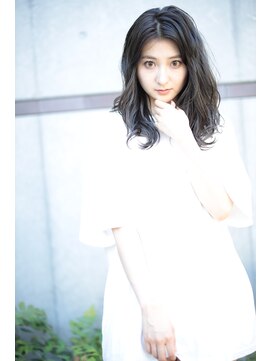 オーバーキャプテンネイキッド(OVER CAPTAIN NAKED) [OVERcaptainnaked] センターパート×ダークグレージュ