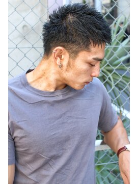 トルネード(TORNADO) 外国人風黒髪ベリーショート