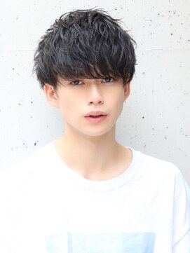 ネイビー(NAVY) シャープな毛束のスラッシュマッシュ