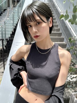 ヌード(NUDE) NUDE アッシュオリーブ 10代20代30代40代 前下がりボブ ミニボブ