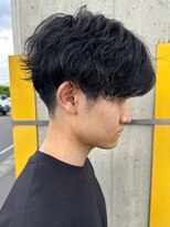 ヒュイル バイ ニアウ(Hwyl by Niau)&nbsp;メンズマッシュショートパーマスパイラルパーマニュアンスパーマ