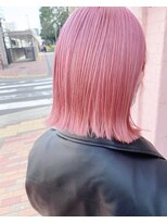 イルウィ(irwi)&nbsp;【ブリーチ】切りっぱなしボブ　ピンクベージュカラー