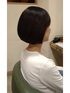 アエラス(Aeolus) グラデーションボブ　ヘナカラー