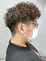 リット×ベリエ(Lit.×belier)&nbsp;スパイラルパーマツイストパーマメンズパーマセンターパート30代