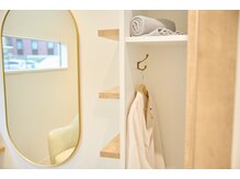 【Q４】貴重品を保管できる鍵付きのロッカーはありますか？