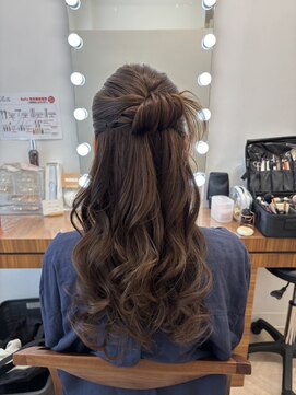 エメティ(Aimerty) カチモリハーフアップ♪