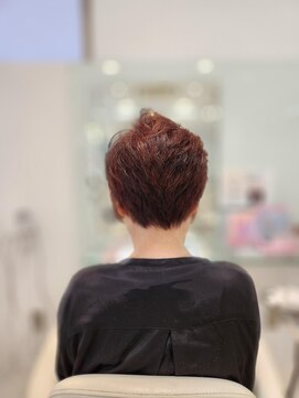 アクシス 三軒茶屋本店(AXIS) ハンサムショート/ヘアマニキュア/ワインレッド/チェリーレッド