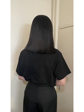 イルフレール(ill frere) ぱつっとヘアー　切りっぱなし　前髪カット　透明感　中津　豊崎