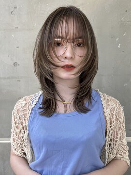アクアオモテサンドウ(ACQUA omotesando) △レイヤーカットウルフカットハッシュカット韓国ヘア