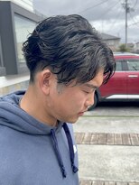 ヘアーアトリエ ラフェル(hair atelier Rafel)&nbsp;フェザーパーマ　センターパートマッシュ