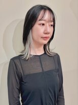 フイ(HUI)&nbsp;美髪◎イヤリングカラー×インナーベージュ×韓国風くびれミディ