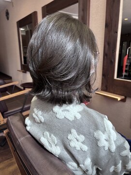 ゆるふわくびれミディアム小顔ハッシュカット×艶髪20代30代40代