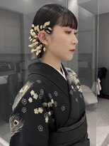 イリ(iLi)&nbsp;【iLi×Ryong】卒業式ヘアセット&着付け