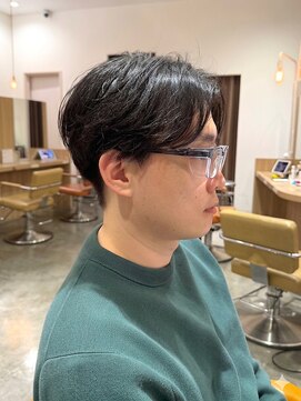 ヘア アンド スパ エジェリ プリム(hair&spa egerie prime) センターパート 森