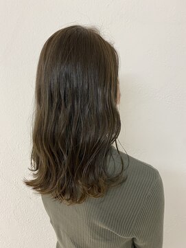 アングゥ ウル(ungu ul) 艶カラー/グレージュカラー/アディクシー