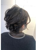 サイド 編み込み トップ ゆるふわ シニヨン ヘアアレンジ