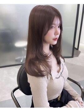 リリー(Lilley) 天神韓国ヘア×レイヤーカット×顔まわり