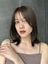 アンガーデン(Une GARDEN)&nbsp;くびレイヤーレイヤーカットサラ艶オリーブベージュ