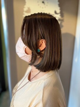 ルーブル(LOUVRE) 【Hitomi】大人艶髪♪ボブ　艶髪ストレート