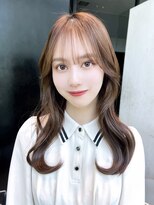 アルバム 銀座(ALBUM GINZA)&nbsp;カーキベージュグレージュカラー美髪レイヤーロング_ba500841