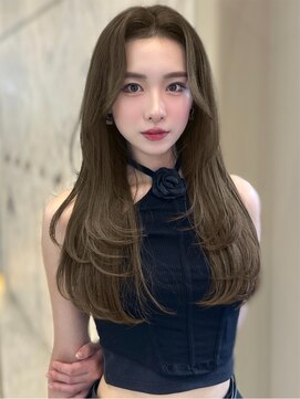 シーシンジュク 新宿南口(Sea shinjuku) ワンレン×ネビージュ【新宿/前髪/レイヤーカット】