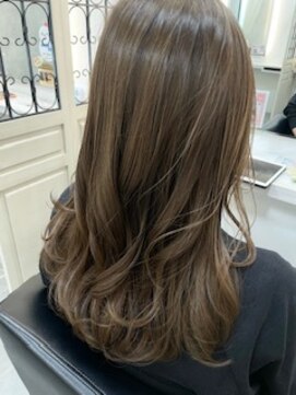 クリスタルマジック 本店(CRYSTAL MAGIC) セミロング＋シルバーベージュ