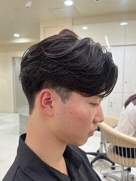 ニコ トウキョウ ヨコハマ(nico) メンズセンターパートウルフセンターパートニュアンスパーマ襟足