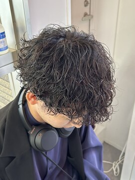 ゼノ 海老名(XENO) 波巻きシャドウパーマラウンドマッシュフェザーパーマ