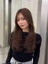 ブラン(Blanc Aoyama) ワンカールで柔らかく動くロングレイヤー明るめブラウンベージュ