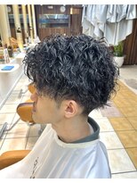 クオリス 上板橋店(QUALIS)&nbsp;ビジネス◎黒髪縦落ちツイスパセンターパート