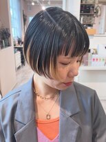 ユイバイラドンナ(Huit by LADONNA) くびれレイヤー/サイドテール/レイヤーショートボブ