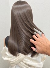 ラグナ 渋谷(LAGUNA)&nbsp;まろやかミルクティーグレージュ×艶髪ロング/ケアブリーチ