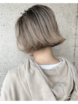 バーチョ(bacio) アッシュブロンドバレイヤージュ ボブ【Insta→bacio_ozawa】